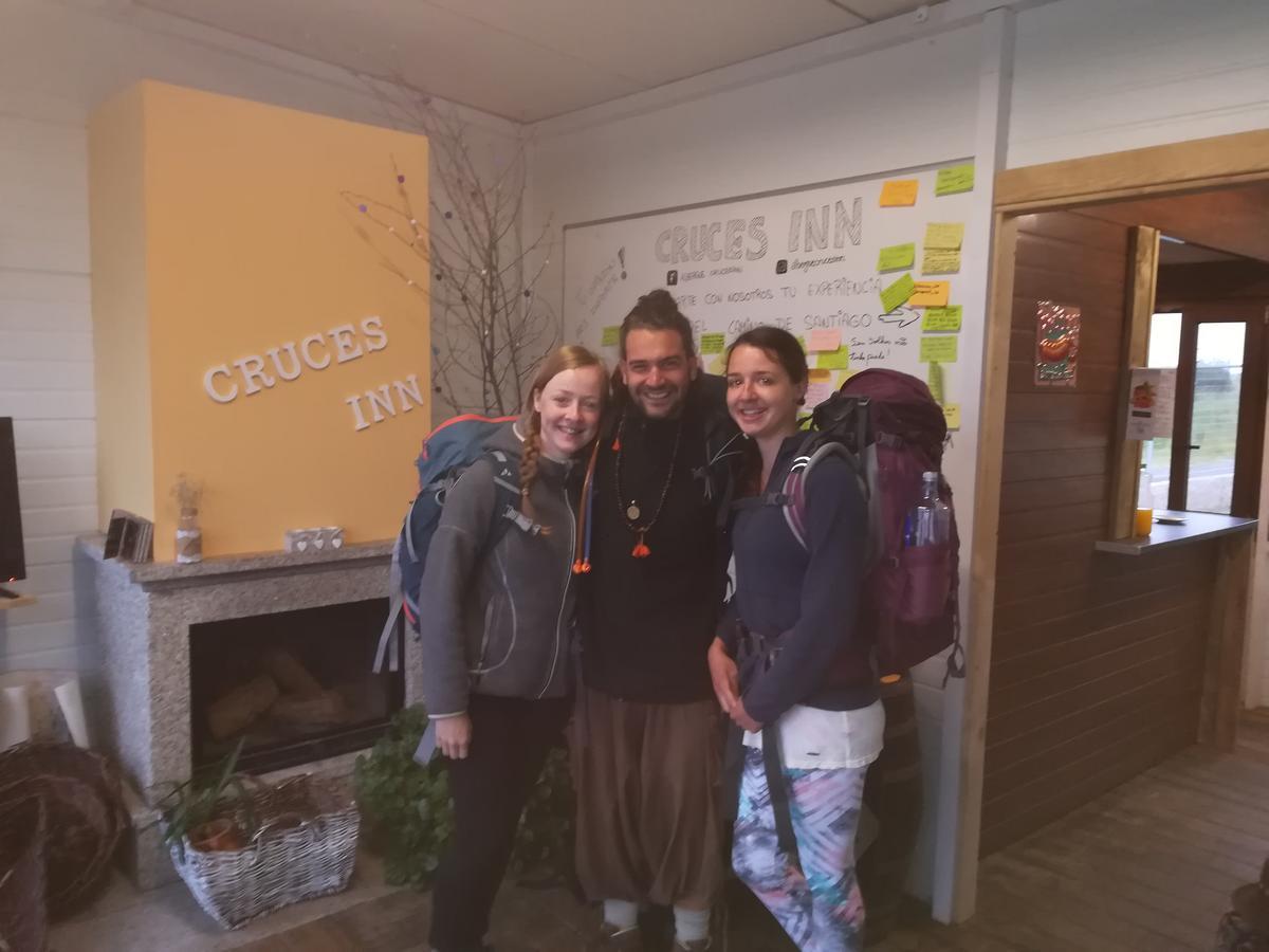 Crucesinn Albergue Padrón Esterno foto